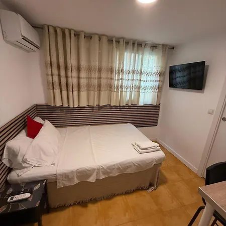Con Cocina Y Bano Privado De Temporada Vacaciones Largas Long Desde 11 Noches * Valencia
