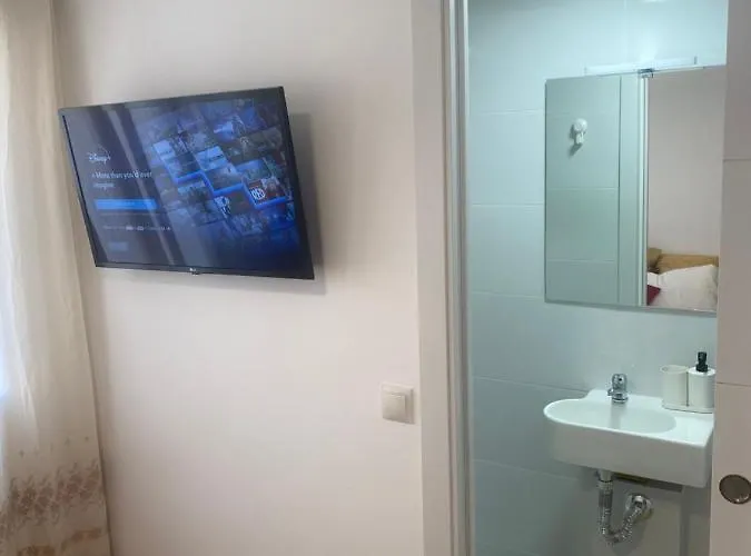 Lägenhet Con Cocina Y Bano Privado De Temporada Vacaciones Largas Long Desde 11 Noches Valencia