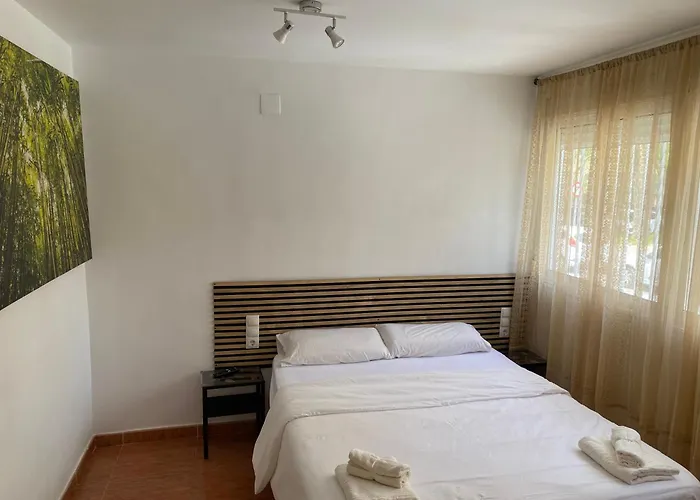 Con Cocina Y Bano Privado De Temporada Vacaciones Largas Long Desde 11 Noches Lägenhet
