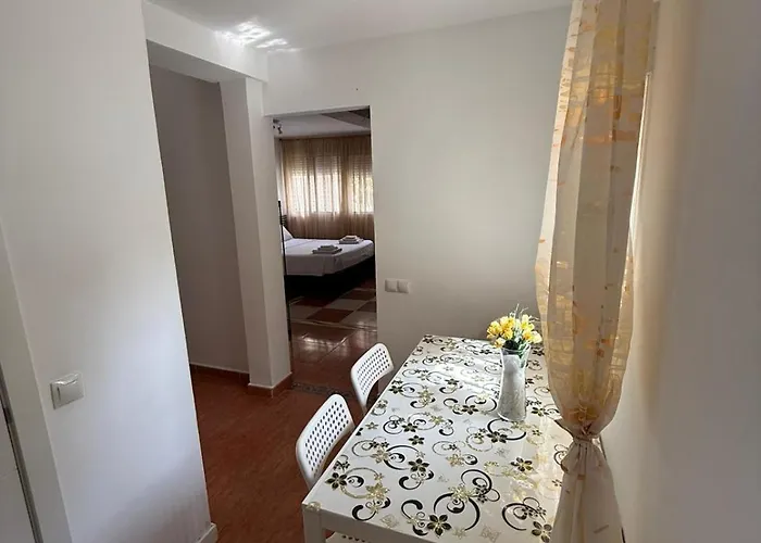 Con Cocina Y Bano Privado De Temporada Vacaciones Largas Long Desde 11 Noches Lägenhet